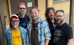 Pauli Hanhiniemen Perunateatteri – On the Rocks, Helsinki