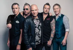Black Devils feat. Ile Kallio & Janne Louhivuori (Hurriganes Show) – Konserttitalo Mikaeli, Mikkeli