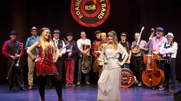 Katusoiton r(i)emua! Roamin' Street Band – Kulttuuritehdas Vernissa, Vantaa