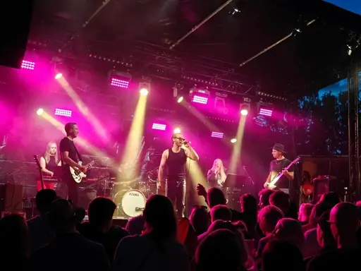 Kaksoisveljet – Teatteri Kurki, Vesilahti