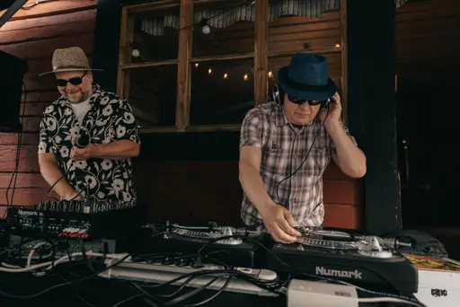 Entisten Nuorten Disco – Ravintola Kummisetä, Kuopio