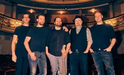 Alchemy – Dire Straits 50th Anniversary -show – Korjaamo, Helsinki