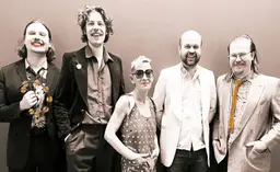 Liisa Akimof & Yökerho + Amuri – Tullikamari (Pakkahuone & Klubi), Tampere