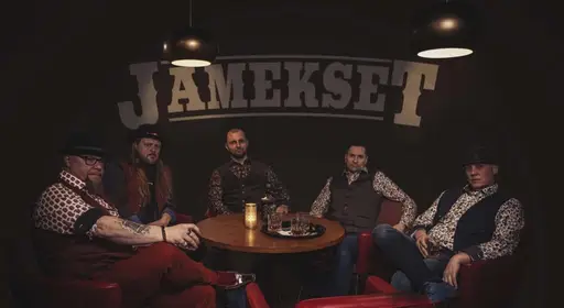 Jamekset // Wanha Hullu Poro – Hullu Poro, Levi